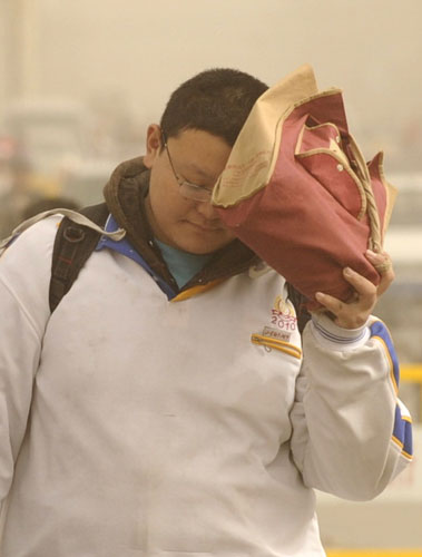 Sand storm hits China