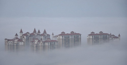 Fog shrouds among many cities around China