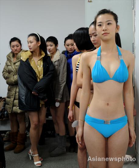 Body exhibit turns exam into pageant