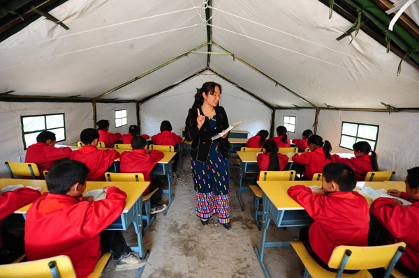 Classes resume in tents in SW China quake zone