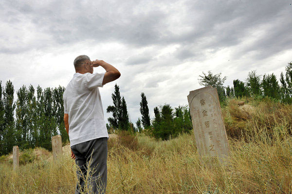 A lost soldiers' cemetery in NW China