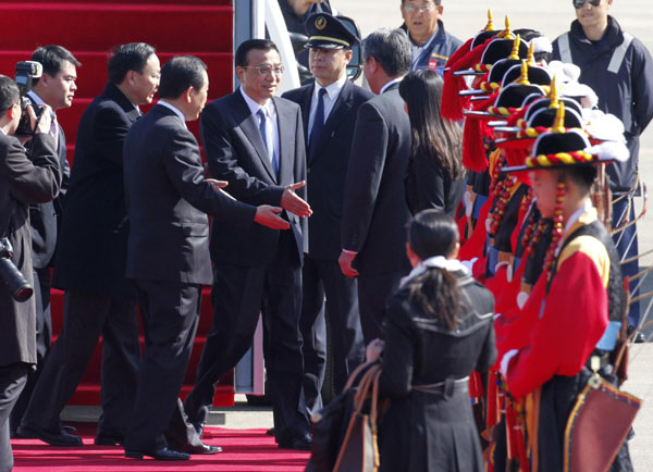 Vice-Premier Li arrives in ROK