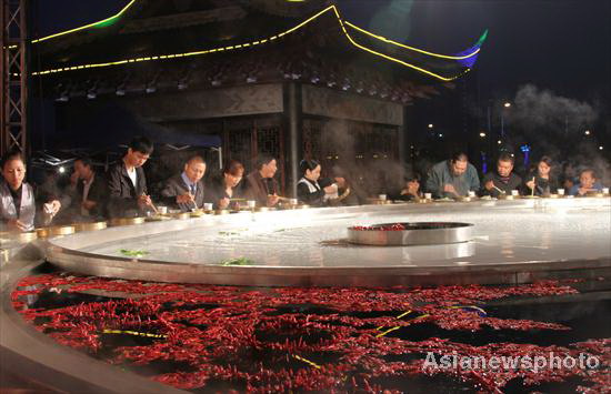 Giant hot pot feast in SW China