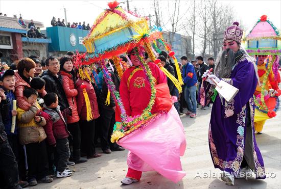 Cultural ceremony staged in NW China