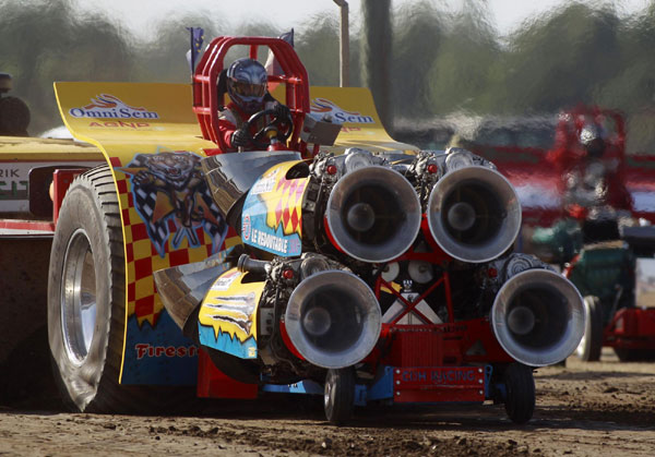 Snapshot of Tractor Pulling Euro Championships