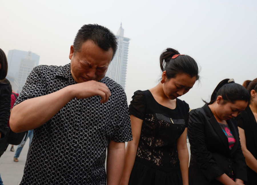 Mourning for the Lushan quake victims in SW China