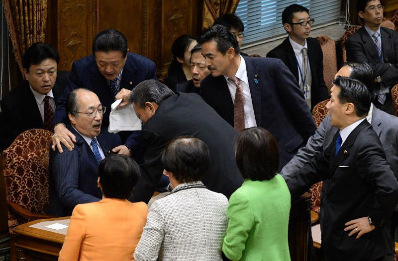 Japan passes secrecy bill amid opposition