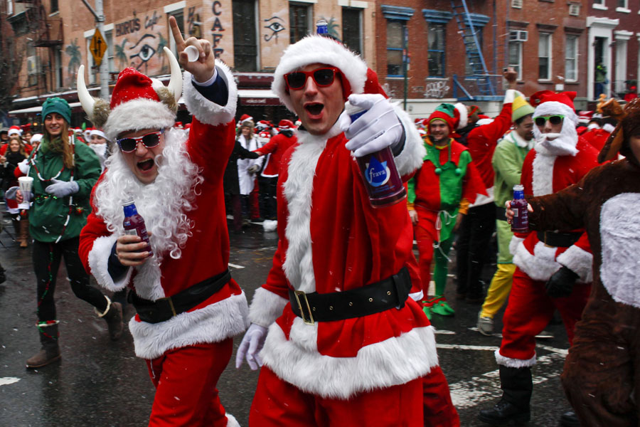 New York braces for Santa Con pub crawl