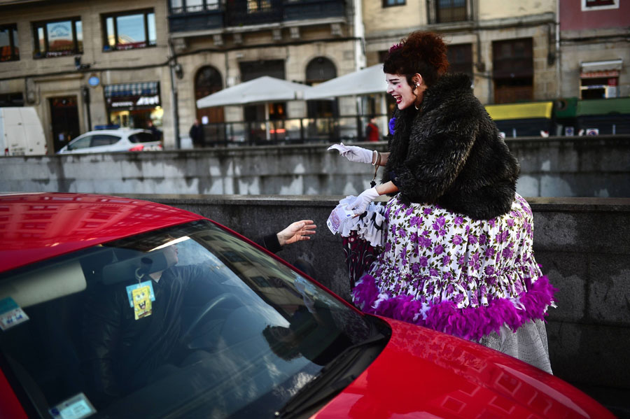 Street theater draws attention to poverty