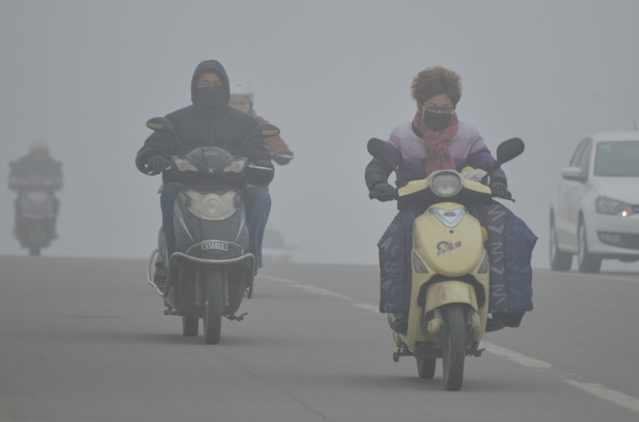 China issues fog alerts