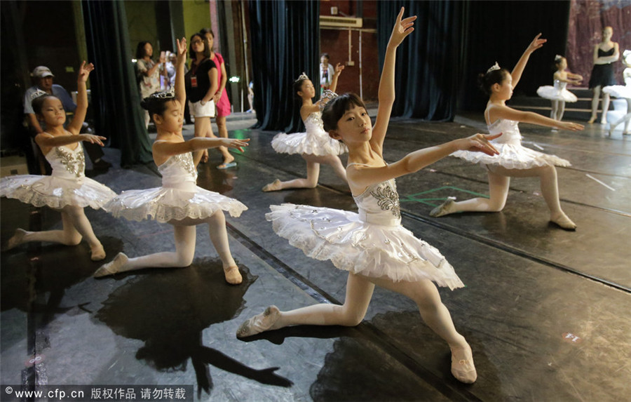 Old couple bring children's ballet to theater