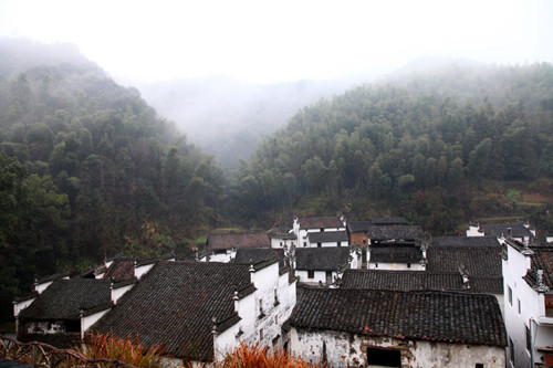 National network press gather in Fuchun