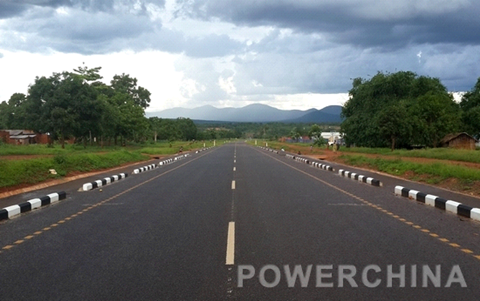 Tanzania President Attends Ceremony for Mbinga Road