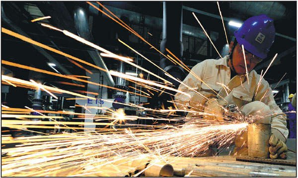 Industrial output increases 6.6%