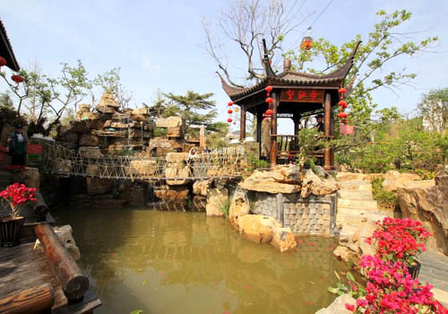 Chongqing pavilion duplicates beautiful scenery of the mountain city