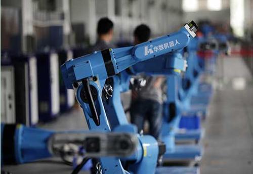 Liangjiang New Area develops robots industry