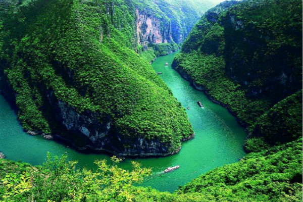 Liangjiang embraces green development