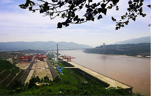 Liangjiang Guoyuan Ro-ro Wharf Company starts operation