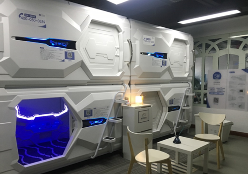 Intelligent capsule hotels debut in Chongqing