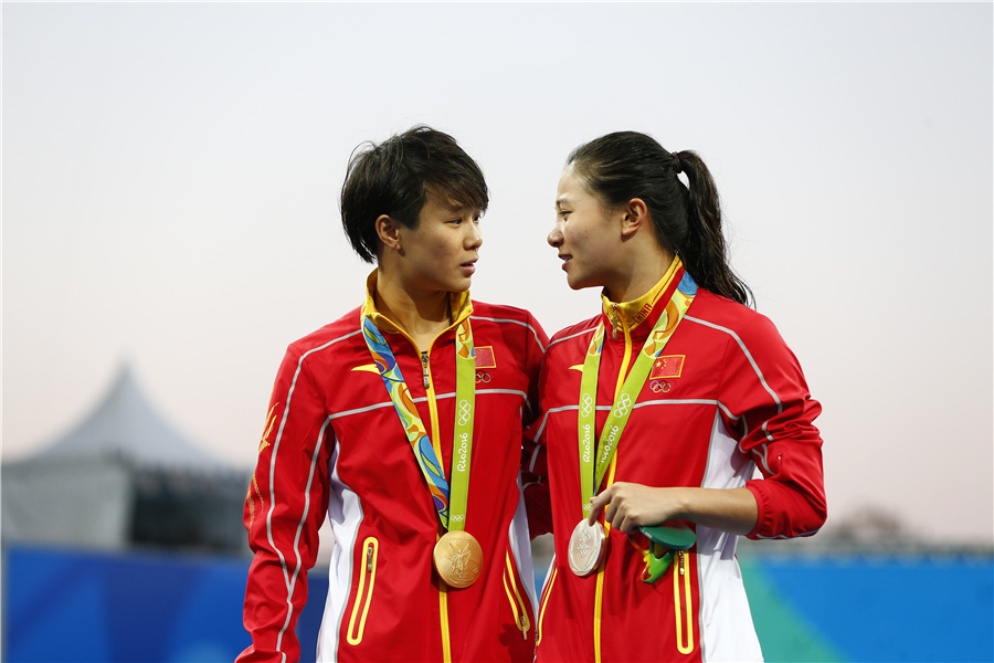 Shi wins gold for China in women's 3 metre springboard