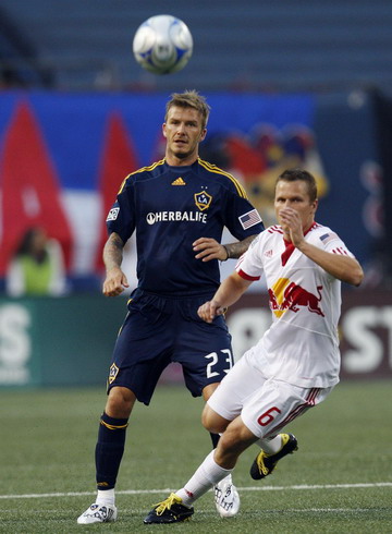 Beckham back as Galaxy beat Red Bulls 3-1