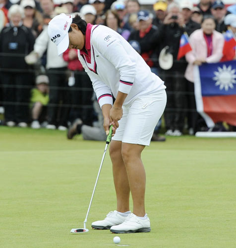 Tseng retains British Open title