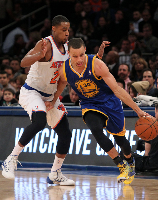 Stephen leads Warriors past knicks 126-103