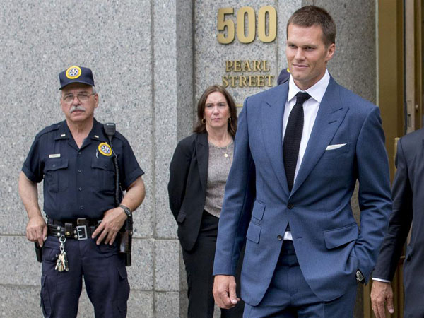 Goodell, Brady await 'Deflategate' ruling