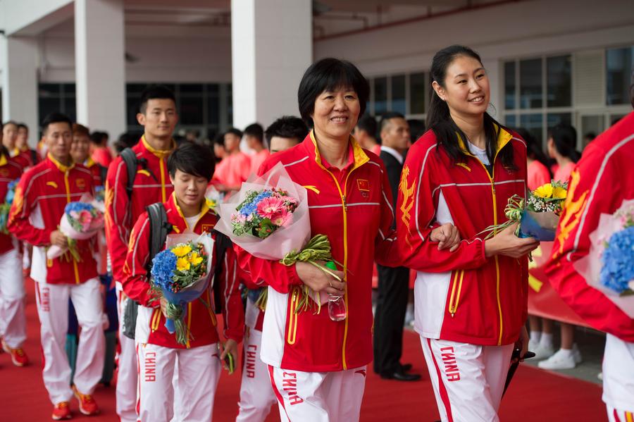 Chinese Olympic delegates arrive in Macao