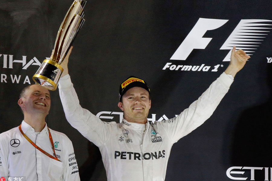 Rosberg takes Formula One title from Hamilton