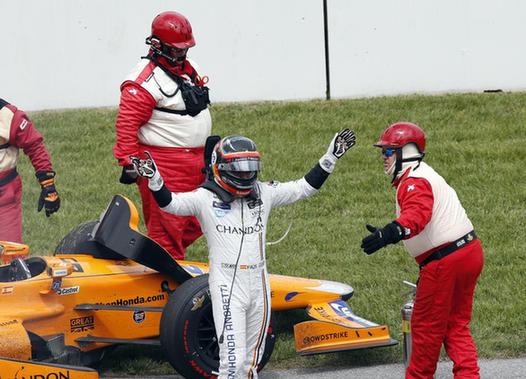 Indy 500: Alonso retires, Sato wins