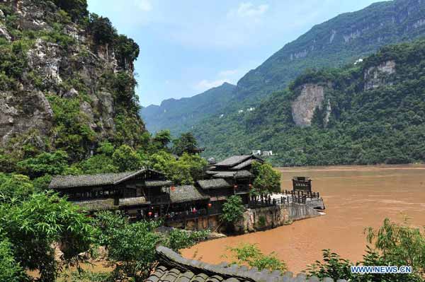 Sight-seeing resort in Xiling Gorge becomes popular tourist site