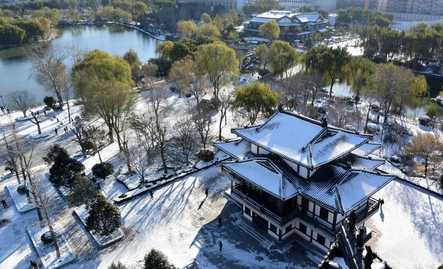 Snow scenery of Daming Lake in Jinan, Shandong province