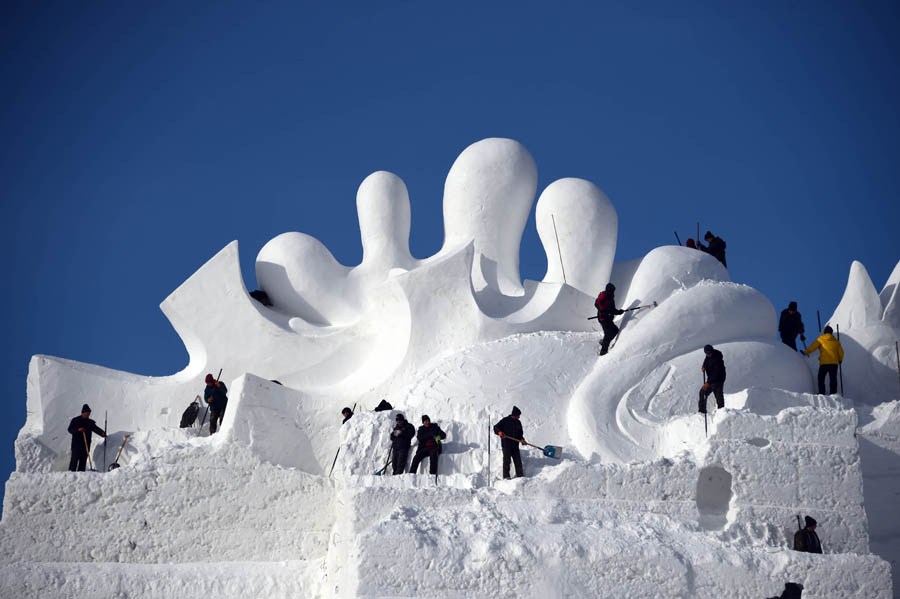 Snow sculpture 'Love Song' to be displayed in NE China