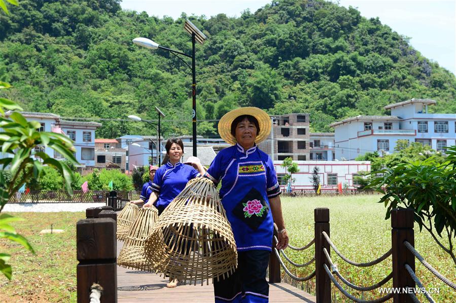 Rural tourism in Guangxi helps to boost economy with karst landform