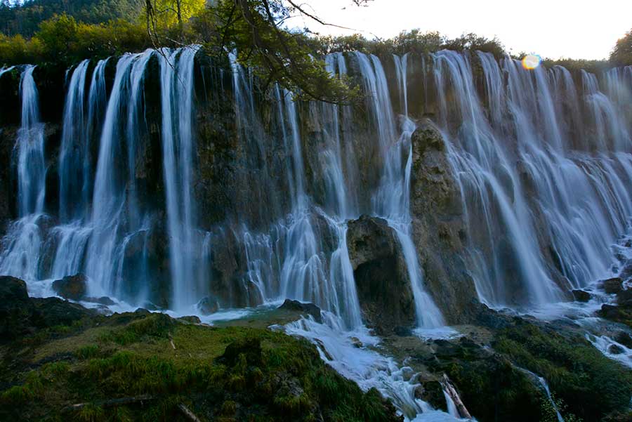 Revisiting natural wonders of quake-hit Jiuzhaigou