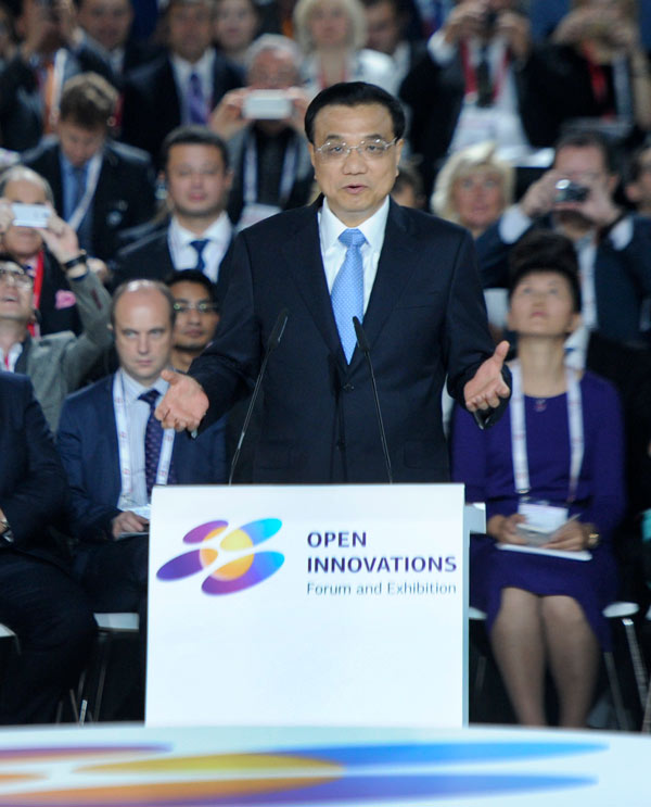 Premier Li Keqiang promotes innovation in Moscow speech