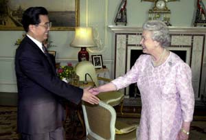 Decades of friendship: Chinese leaders and British royals