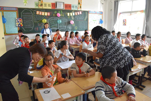 Fun, games and learning at the Kids Read China's Easter-themed event