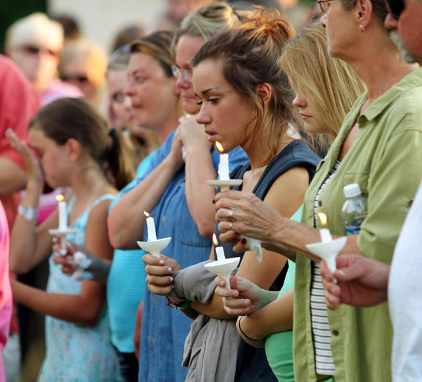 Police: 8 shot to death in Ohio, including child