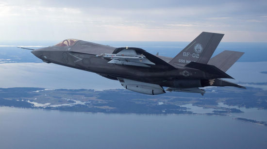 F-35 production quality worries US Senate panel