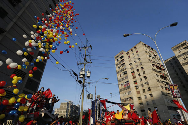 Chavez meets supporters during campaign rally