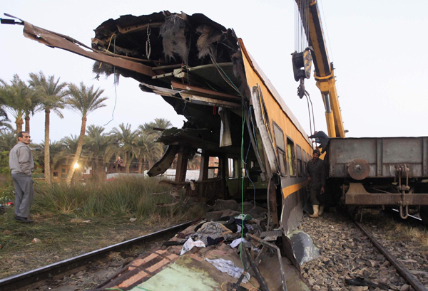 Bloody train derailment shocks Egypt