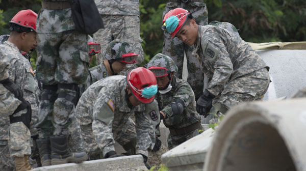 Chinese, US militaries practice disaster relief