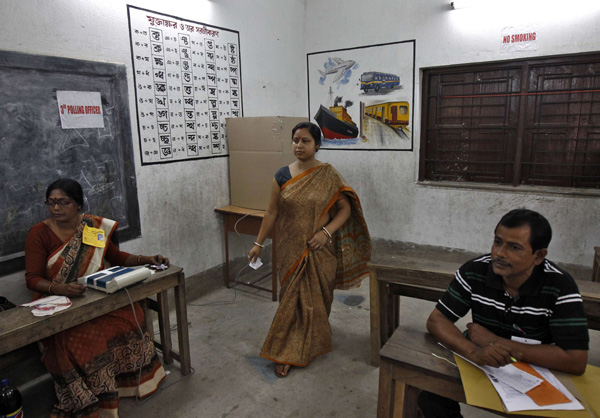 Indians vote in final phase of national elections