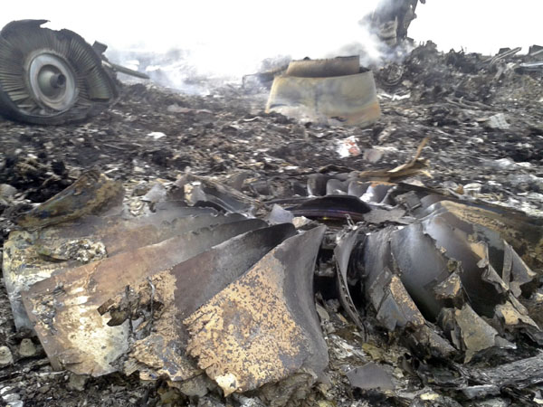 In photos: Malaysia Airlines plane crashes in Ukraine