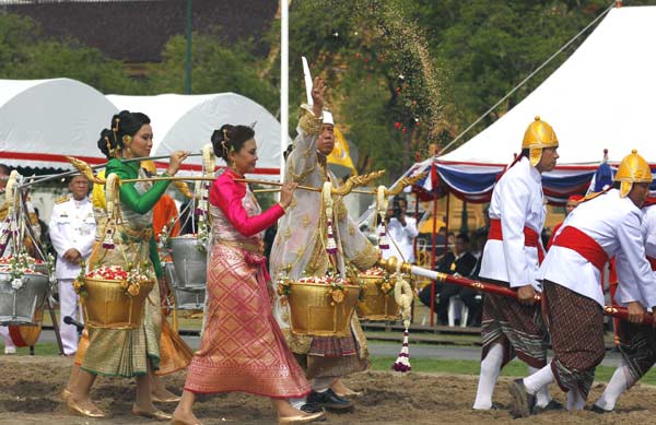 Annual ploughing ceremony heralds rice-planting season in Thailand