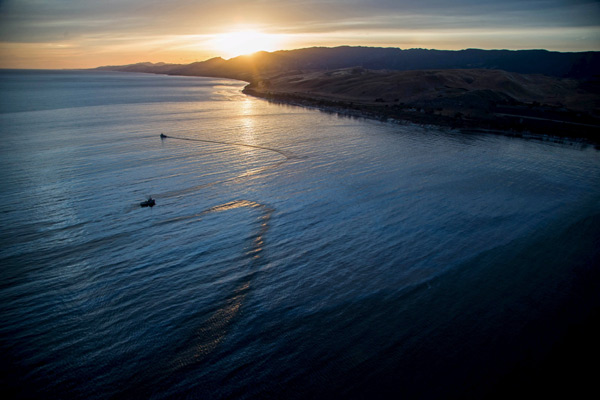 Oil pipeline spills about 21,000 gallons off California coast