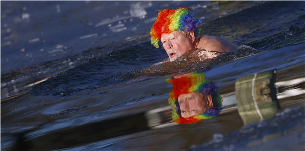 German ice swimming fans meet for annual carnival