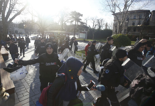 Several dead, wounded after blast in central Istanbul - Turkish TVs